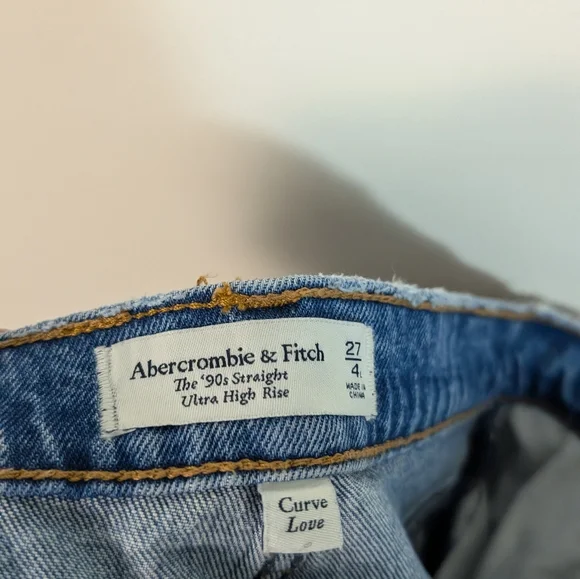 Abercrombie & Fitch Medium Wash The 90s Straight Ultra High Rise Denim Jeans - Picture 7 of 11